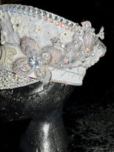 Load image into Gallery viewer, Glamorous